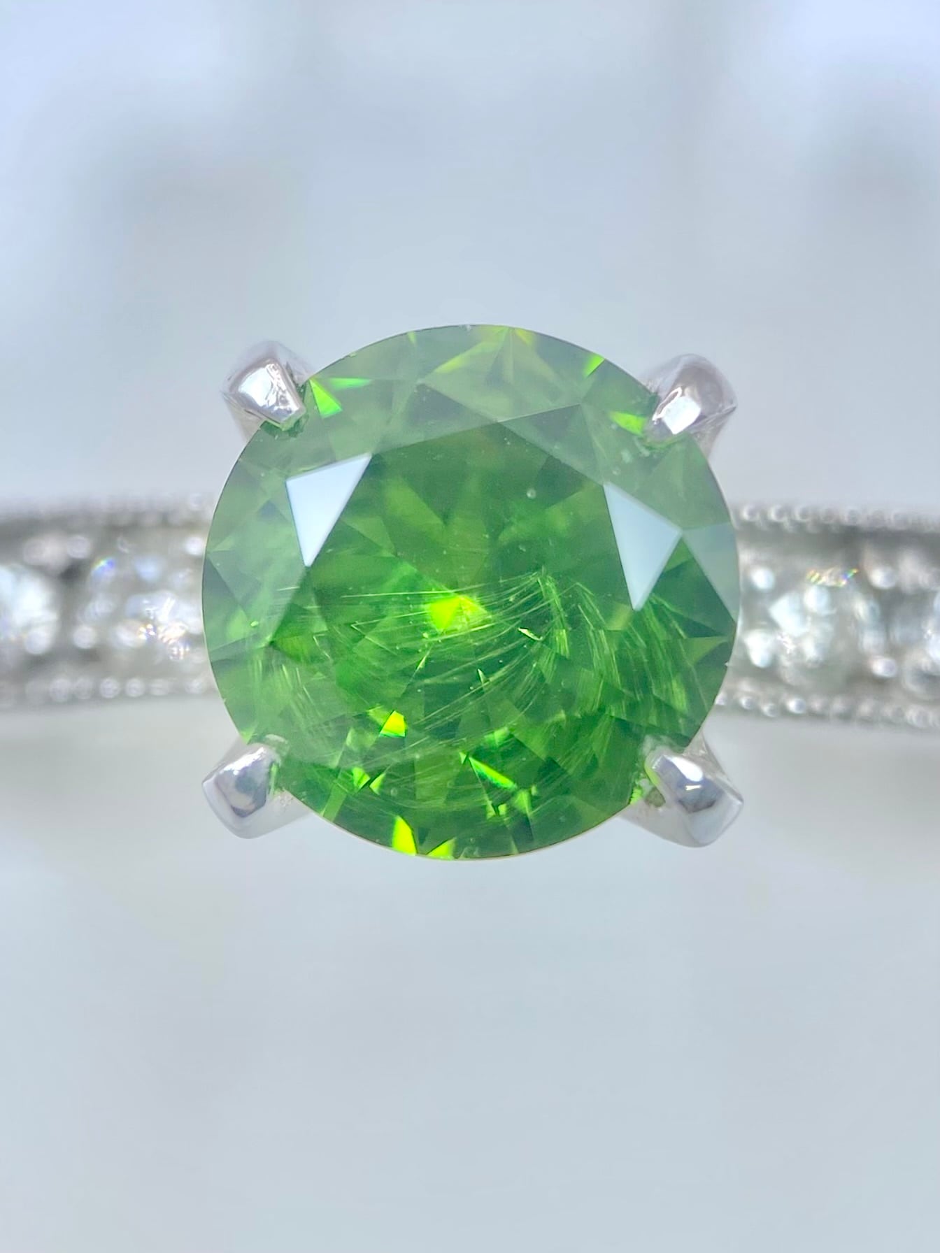 デマントイドガーネット 0.80ct / ダイヤモンド 計0.16ct Pt950 リング 11号【リフレッシュメント(新品仕上げ・補修・洗浄等済)】【3日以内返品可（※カード/キャリア決済の場合）】