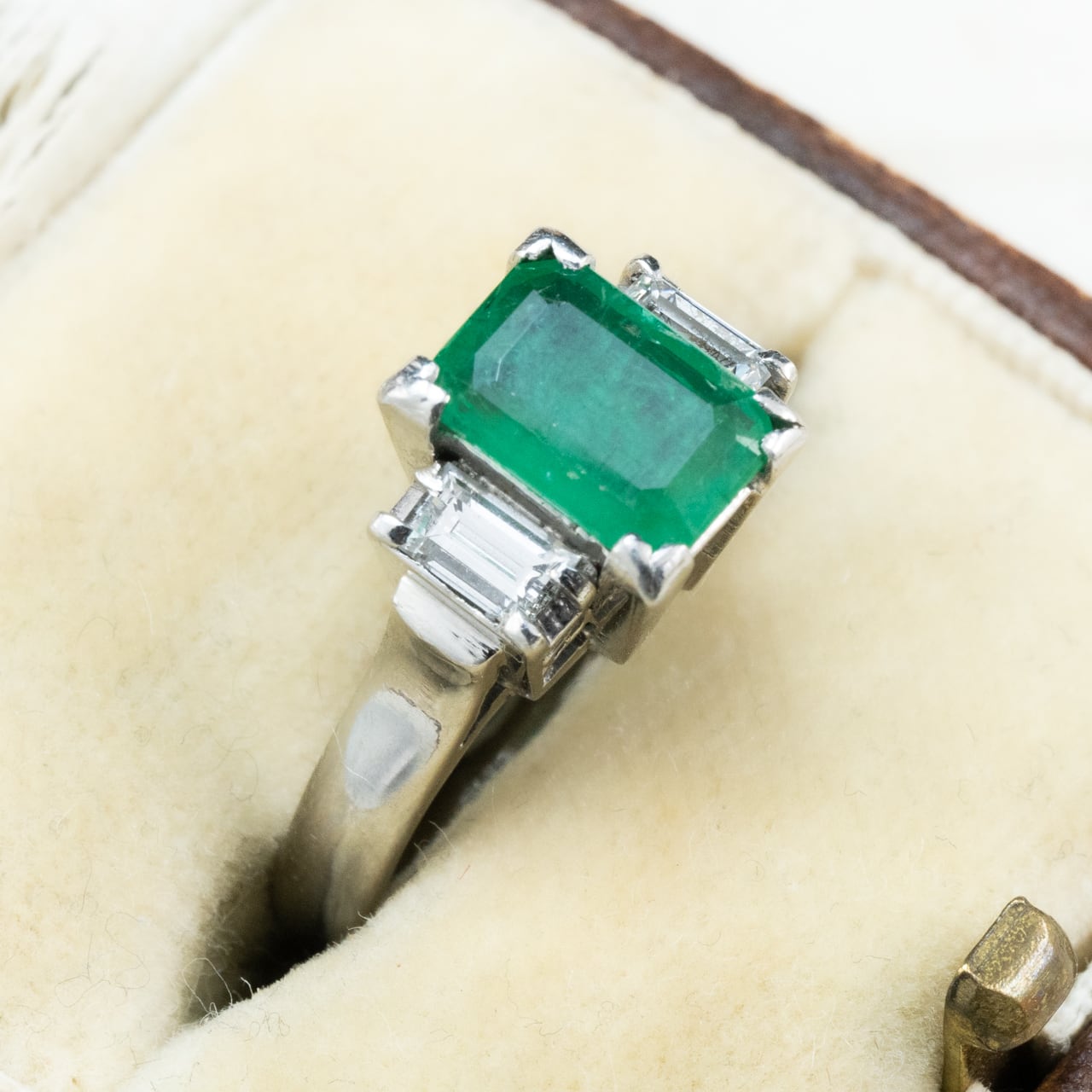 昭和ジュエリー エメラルド ダイヤモンド リング Pt900 1.01ct ヴィンテージ 昭和レトロ 透かしデザイン プラチナ 指輪 MR00777