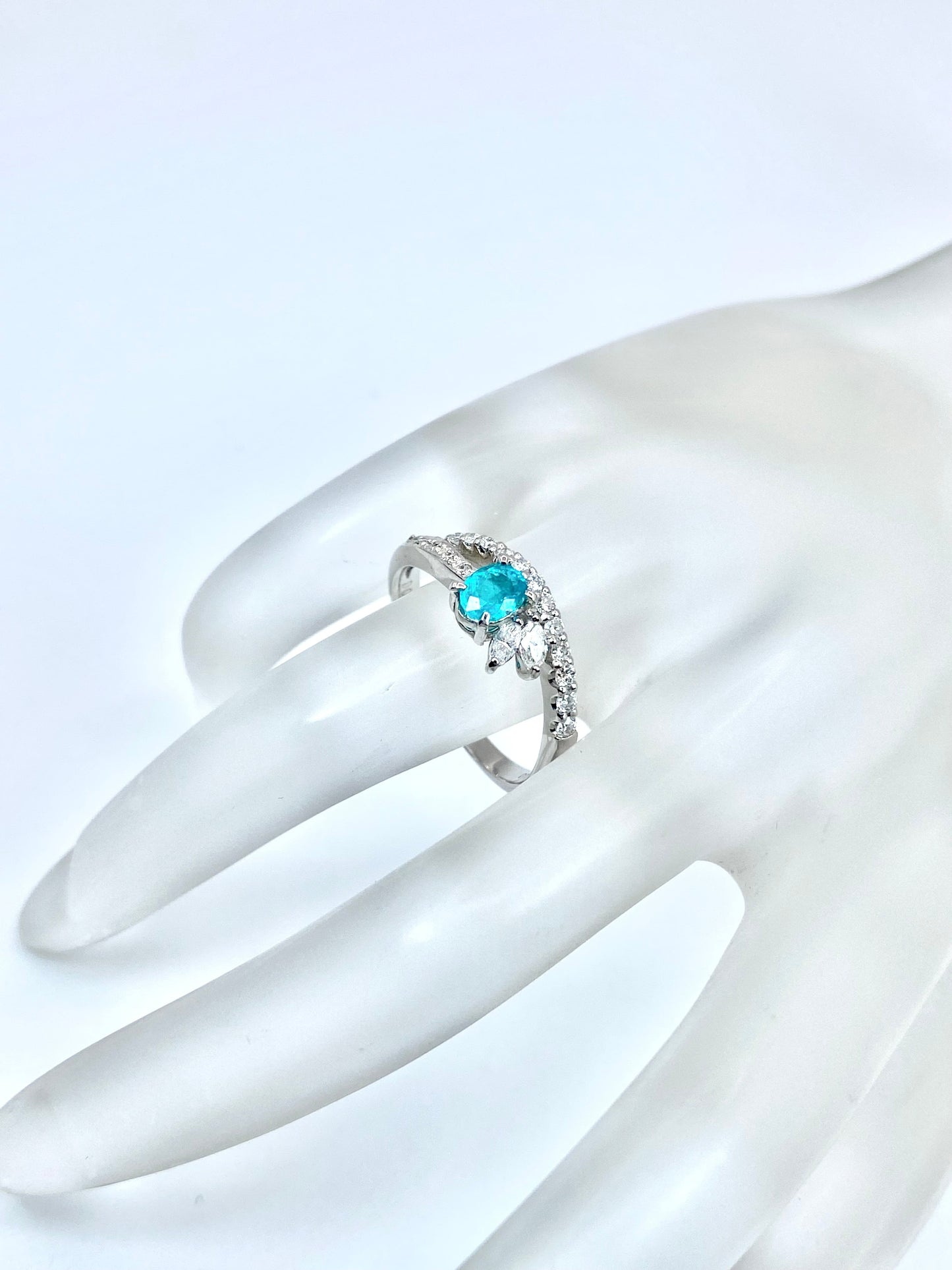 パライバトルマリン 0.384ct / ダイヤモンド 計0.36ct Pt900リング 17号【リフレッシュメント(新品仕上げ・補修・洗浄等済)】【3日以内返品可（※カード/キャリア決済の場合）】