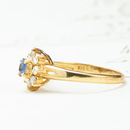 ヴィンテージジュエリー 服部時計店 K18  サファイア 0.17ct  ダイヤモンド 0.2ct クラスター 小花デザイン ゴールド リング 〜楚々とした高原の花のような優しさ〜OKR00245