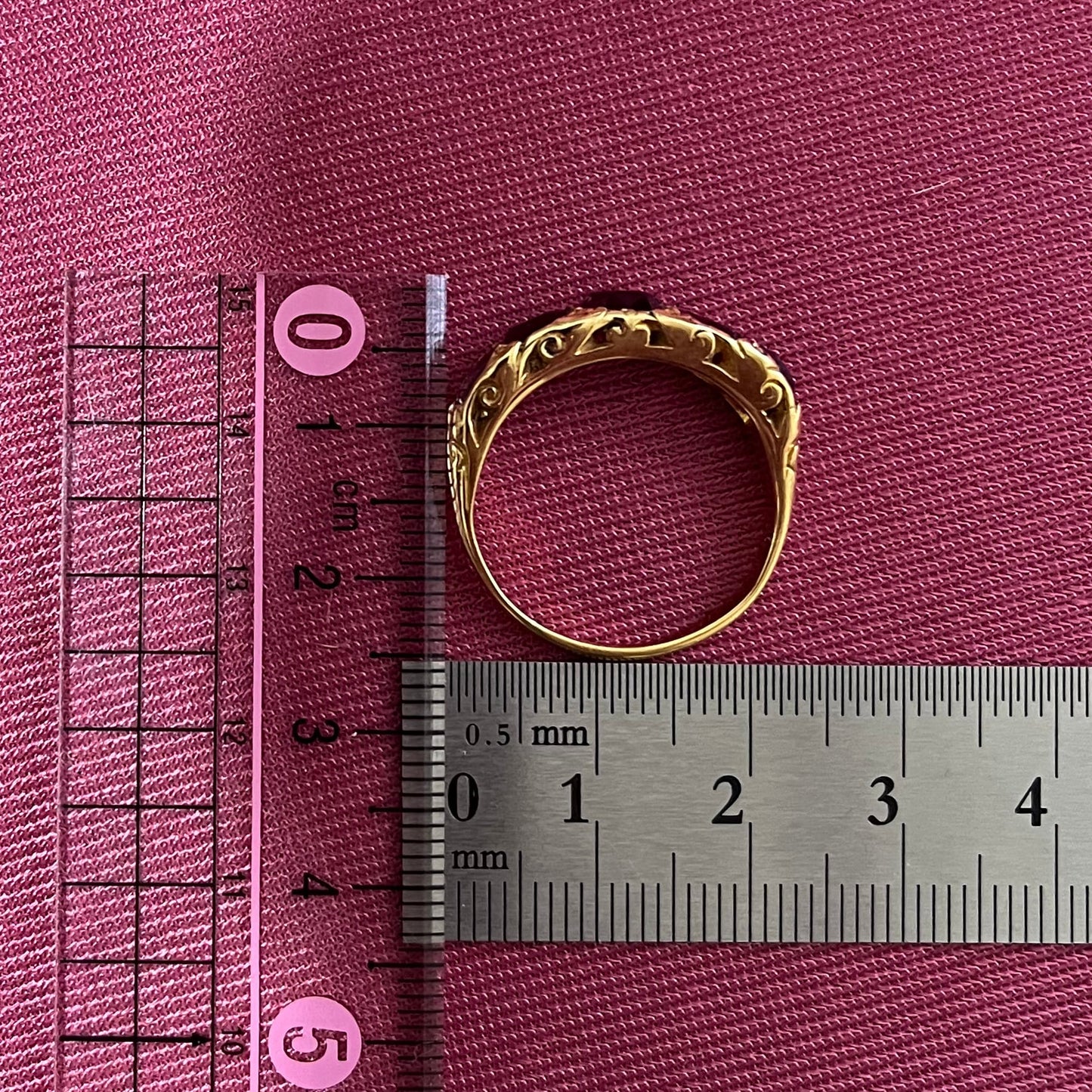 アンティークジュエリー イギリス アンティーク 5stone デザイン リング K18 ロードライトガーネット 1800年後半 DR00667