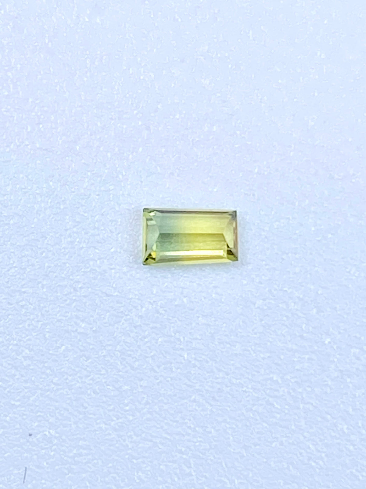 バイカラーサファイア 0.135ct ルース