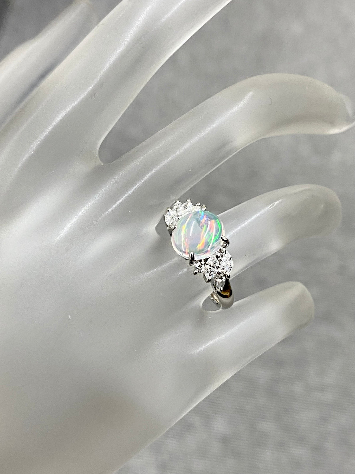 ウォーターオパール 1.61ct / ダイヤモンド 計0.45ct Pt900 リング 12.5号【リフレッシュメント(新品仕上げ・補修・洗浄等済)】