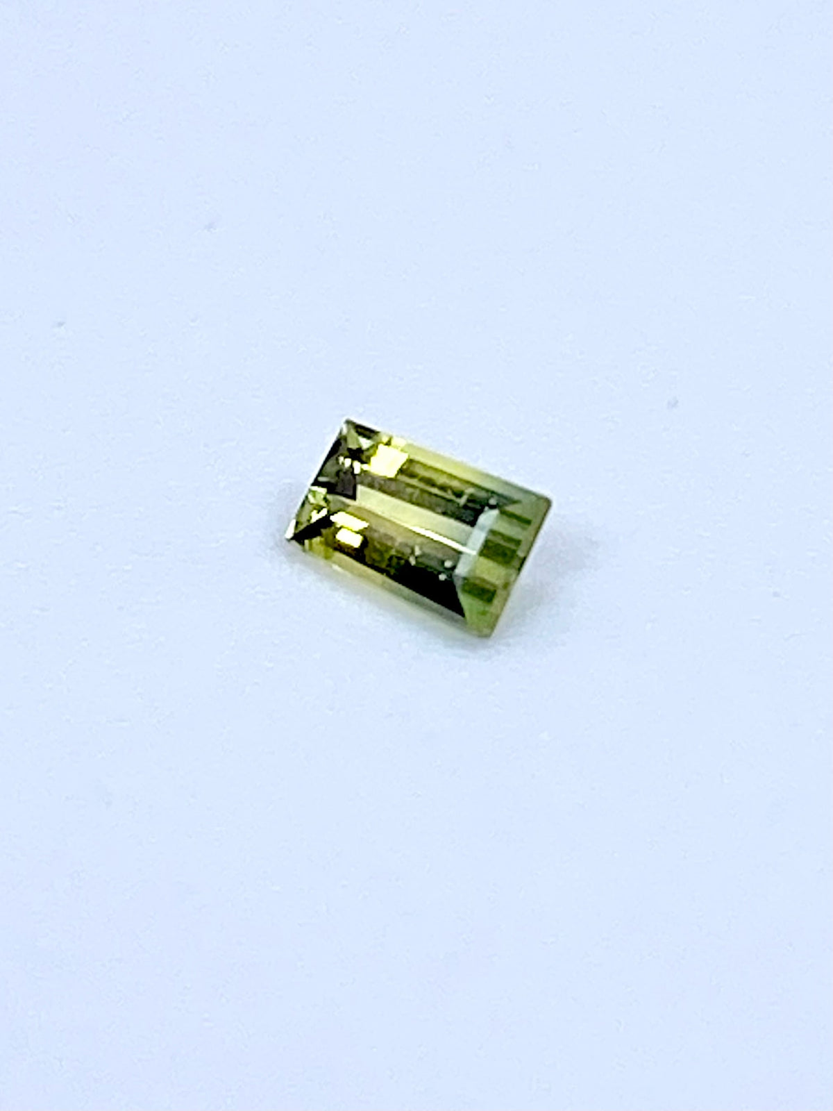 バイカラーサファイア 0.135ct ルース