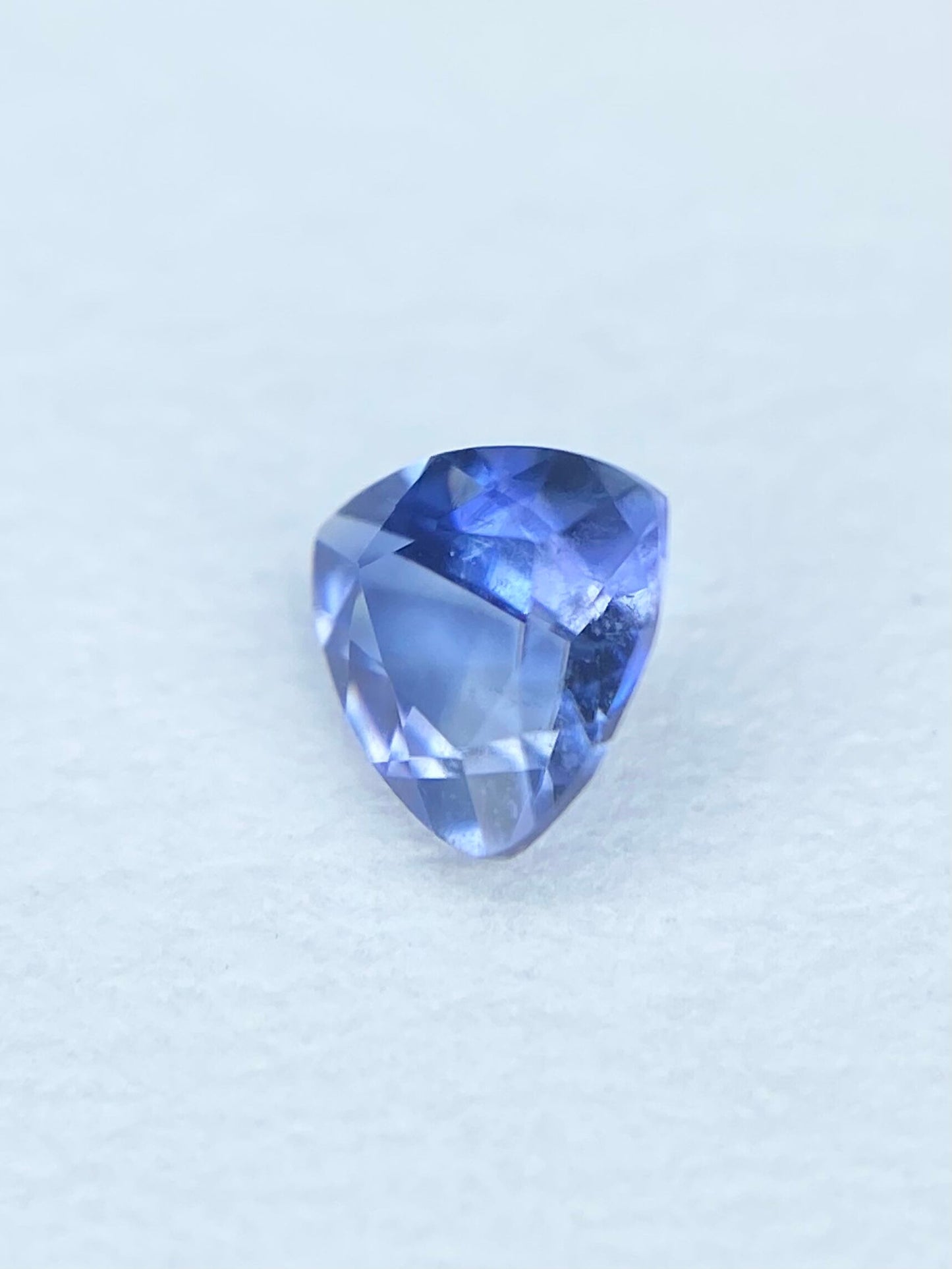 ベニトアイト 0.14ct ルース 2枚目