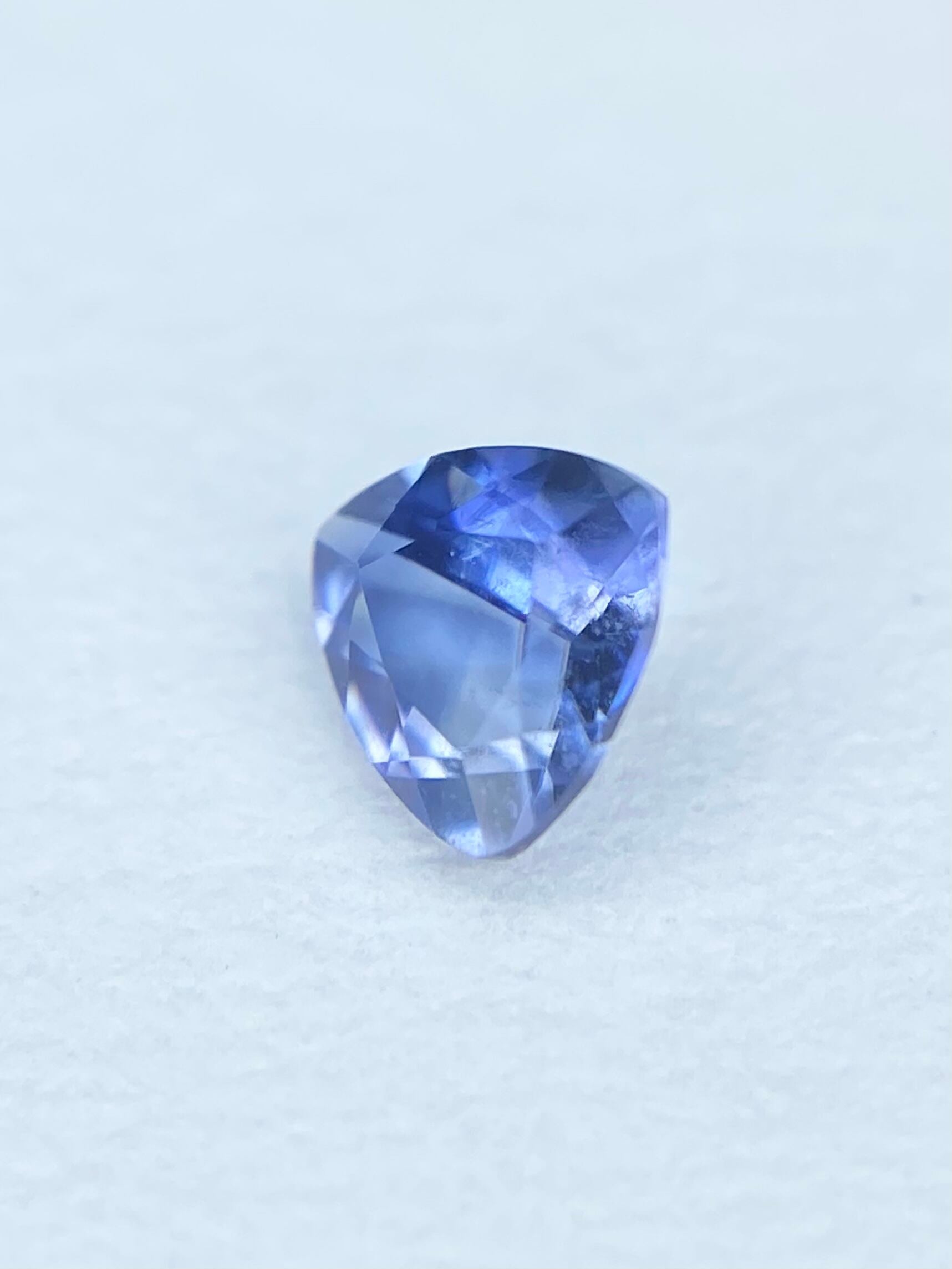 ベニトアイト 0.14ct ルース 2枚目