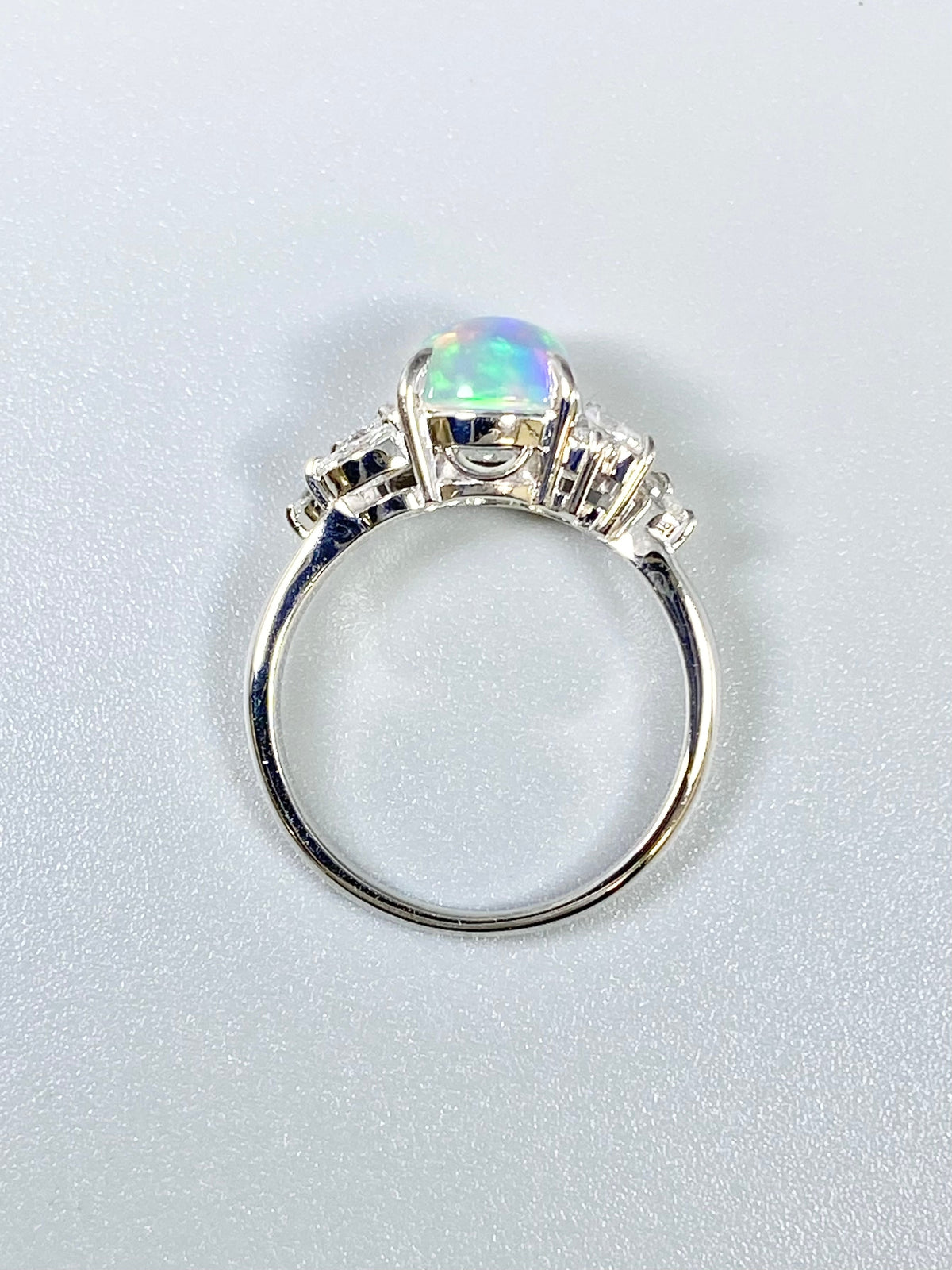 ウォーターオパール 1.61ct / ダイヤモンド 計0.45ct Pt900 リング 12.5号【リフレッシュメント(新品仕上げ・補修・洗浄等済)】