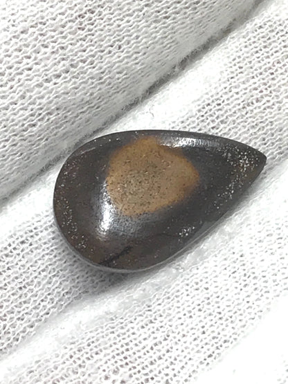 半透明＆縞模様ボルダーオパール 11.06ct ルース 3枚目