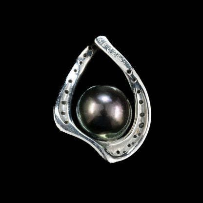 K18WG 黒蝶真珠 ピーコックカラー ダイヤモンド  0.25ct  4.0g 9.0mm珠 MOP00274