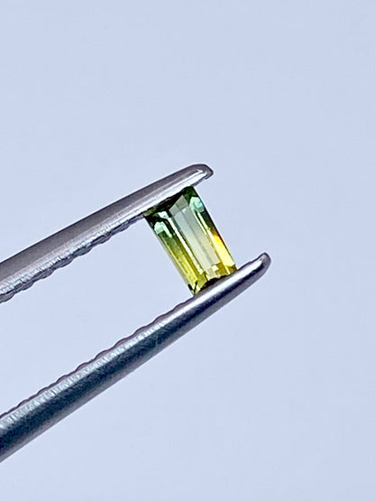 バイカラーサファイア 0.135ct ルース