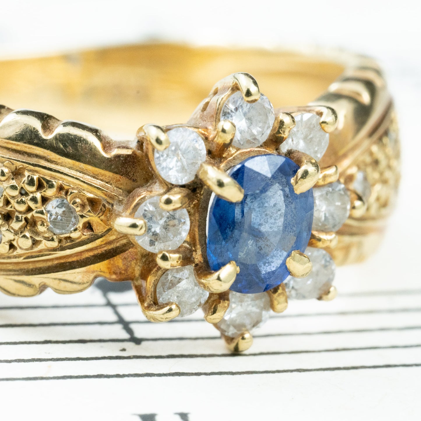 K18 サファイア0.40ct × ダイヤモンド0.43ct リング 〜気品あふれるブルーのきらめき〜OKR00155