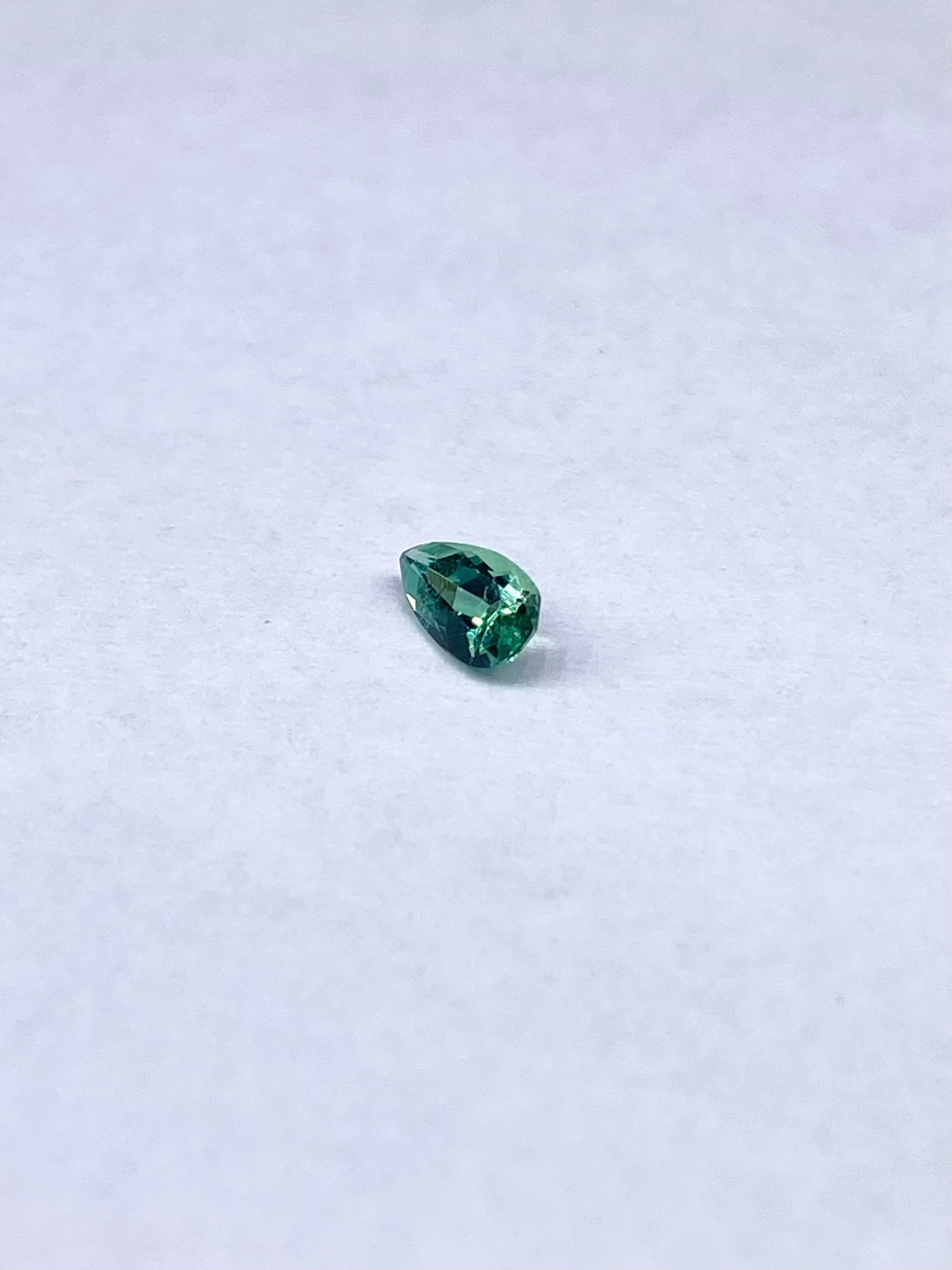 ラズーライト天藍石0.150ct ルース 2枚目