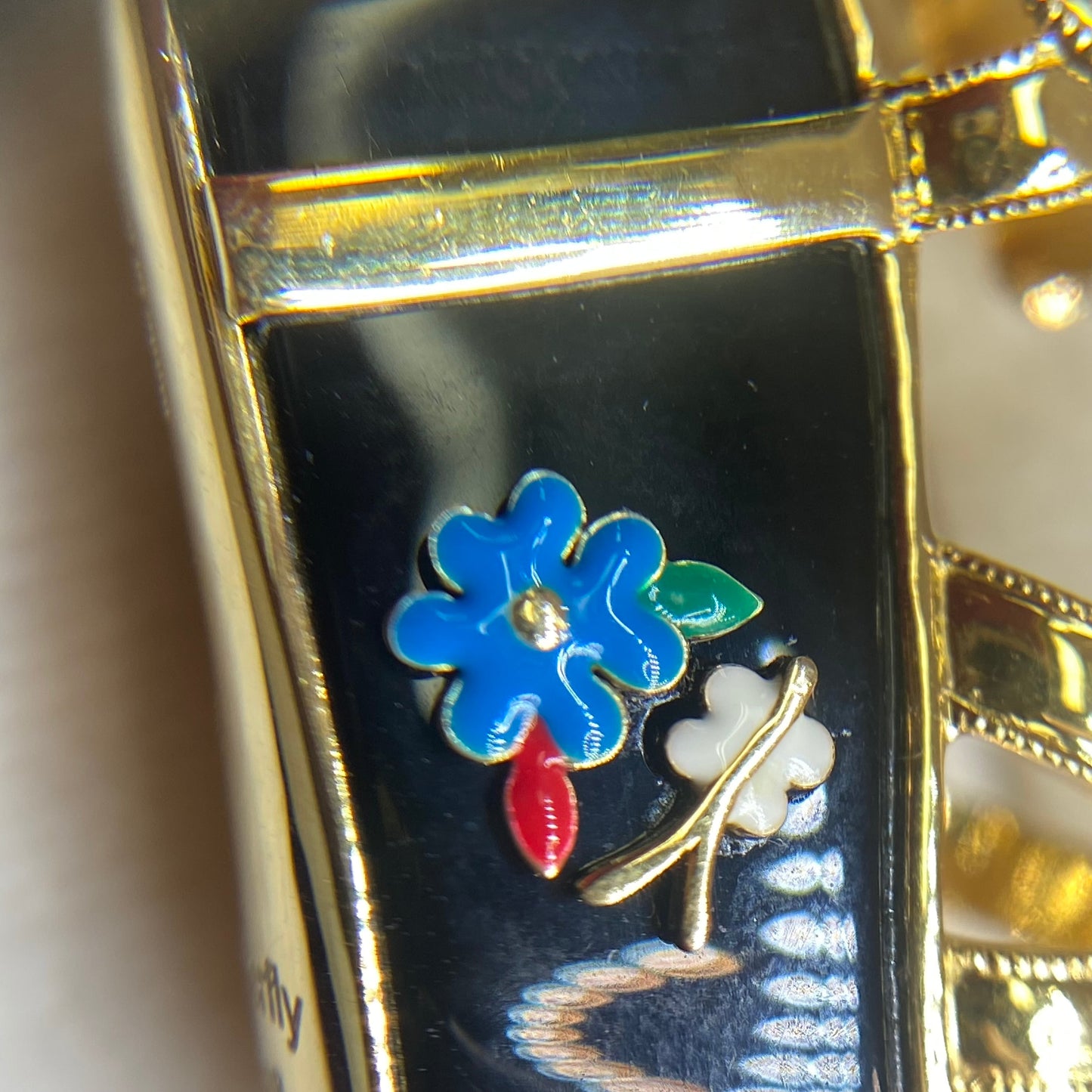 Vintage Salvatore Ferragamo Jewels Miniature Preziose Butterfly Necklace （サルヴァトーレ・フェラガモ ジュエルズ ミニチュア・プレツィオーゼ バタフライ ペンダントトップ K18 ヴィンテージ イエロー ゴールドジュエリー オニキス MOP00285