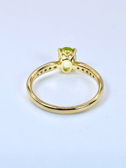 ペリドット 0.74ct / ダイヤモンド 計0.08ct K18 リング 11号【リフレッシュメント(新品仕上げ・補修・洗浄等済)】【3日以内返品可（※カード/キャリア決済の場合）】