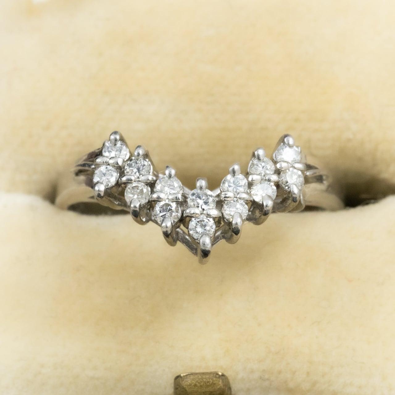 昭和ジュエリー ダイヤモンド リング Pt900 0.26ct ヴィンテージ 昭和レトロ V字デザイン 指輪 プラチナ OKR00206