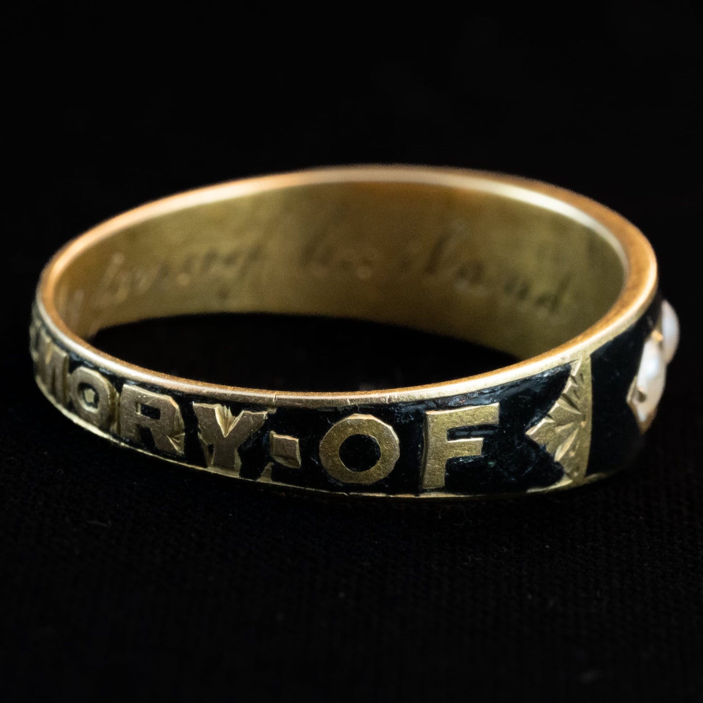 イギリス アンティークリング（モーニングリング） 1892年  My loving husband / IN MEMORY OF 〜悠久の時を経て届いた愛と絆の指輪〜DR00659