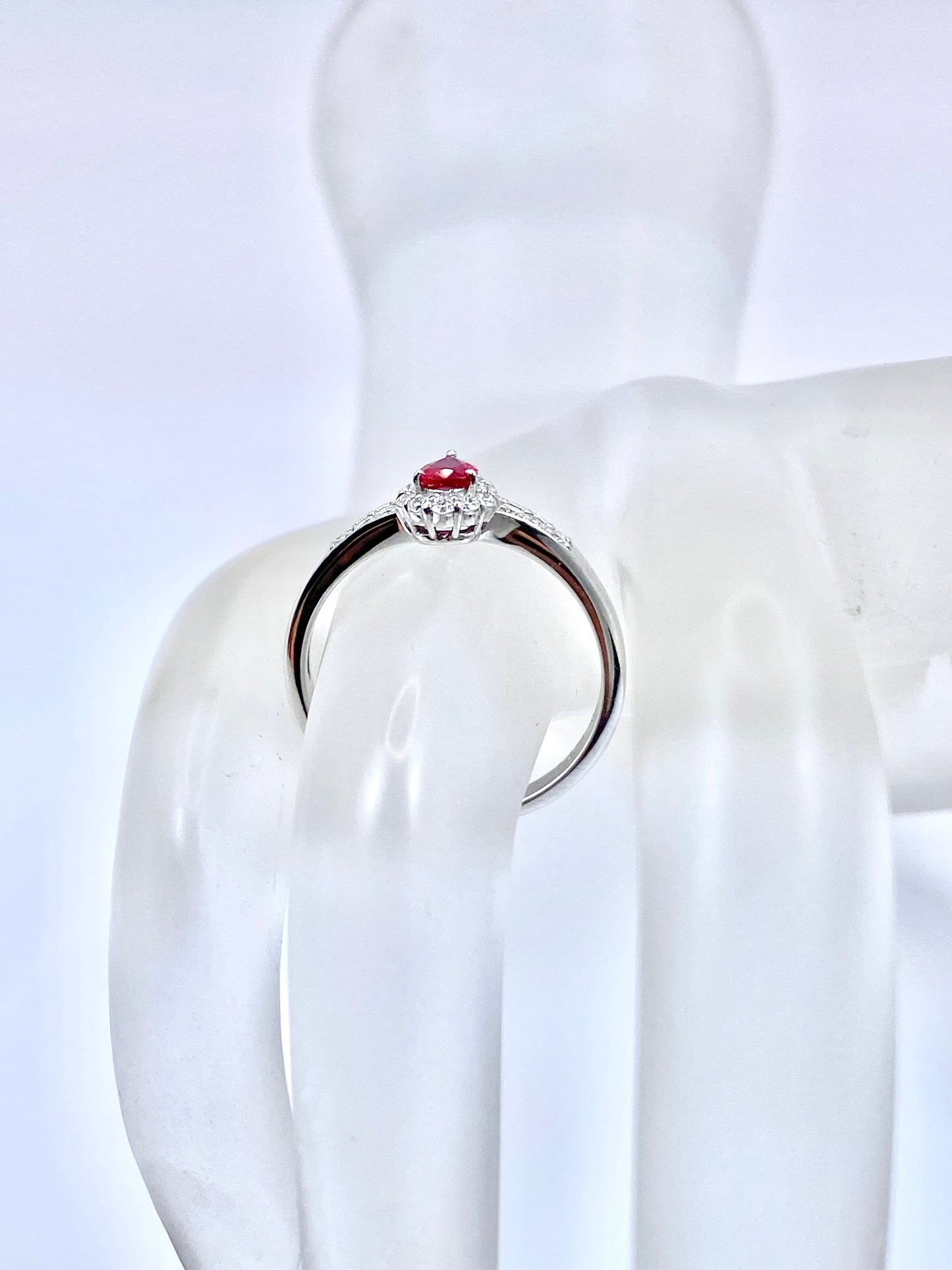 【新品】非加熱ピジョンブラッドルビー 0.21ct / ダイヤモンド 計0.18ct Pt950 リング【新品】【3日以内返品可（※カード/キャリア決済の場合）】
