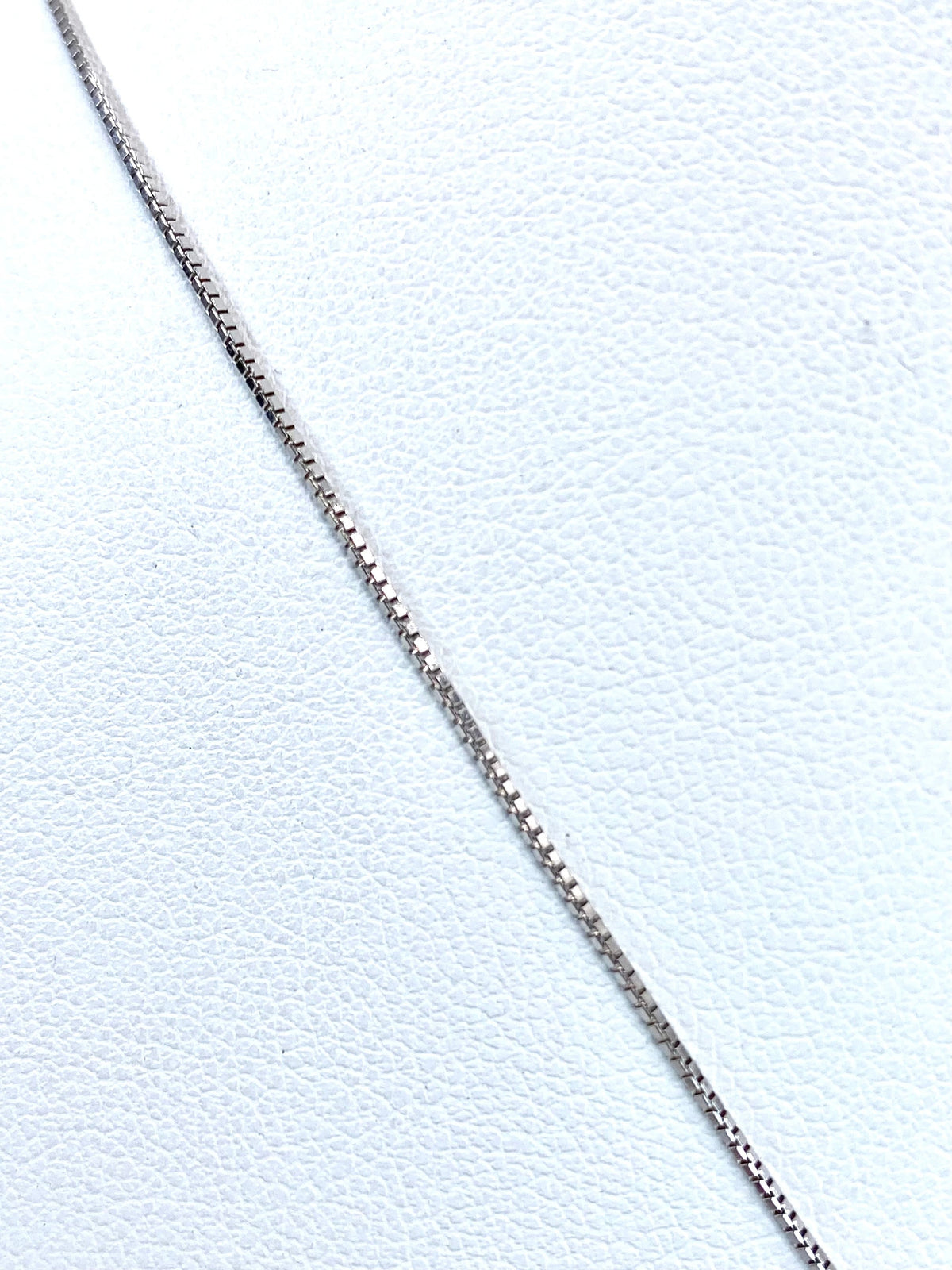 エメラルド 計0.31ct / ダイヤモンド 計0.29ct  18K/750/K18WG ネックレス【リフレッシュメント(新品仕上げ・補修・洗浄等済)】