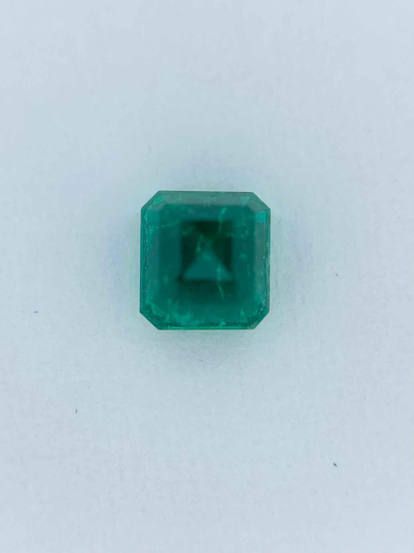 エメラルド 0.36ct ルース 4枚目