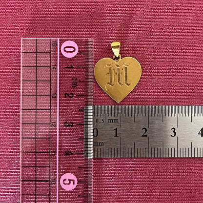 【日本の作品】昭和レトロ ヴィンテージ 手彫り ハートデザイン イニシャル M ペンダントトップ  K18 OKP00044