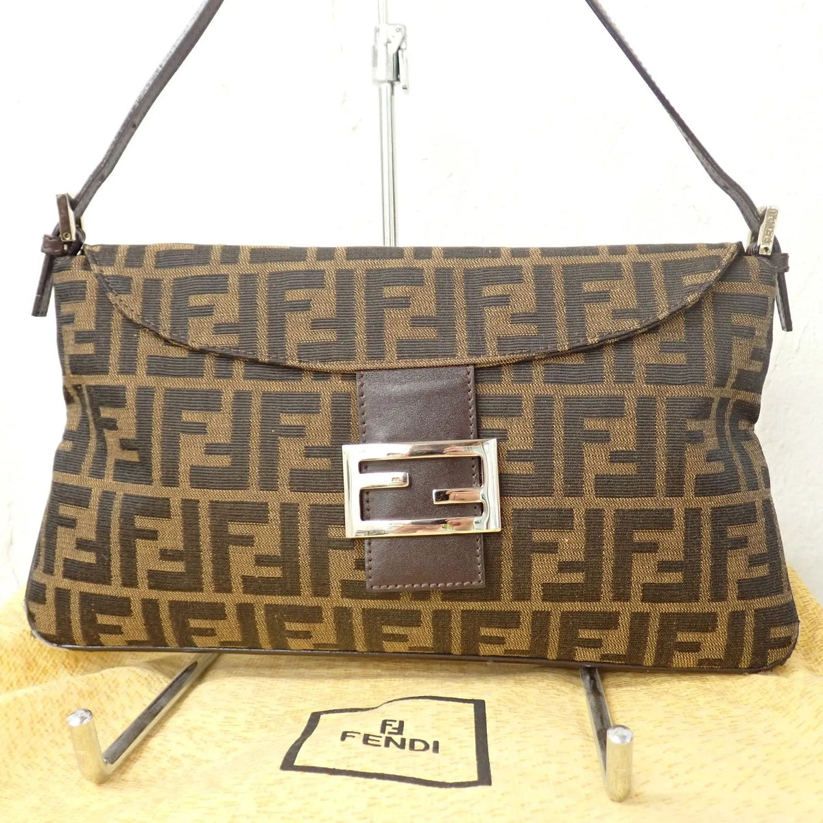 fendi-zucca-nylon-leather-mamma-baguet-1