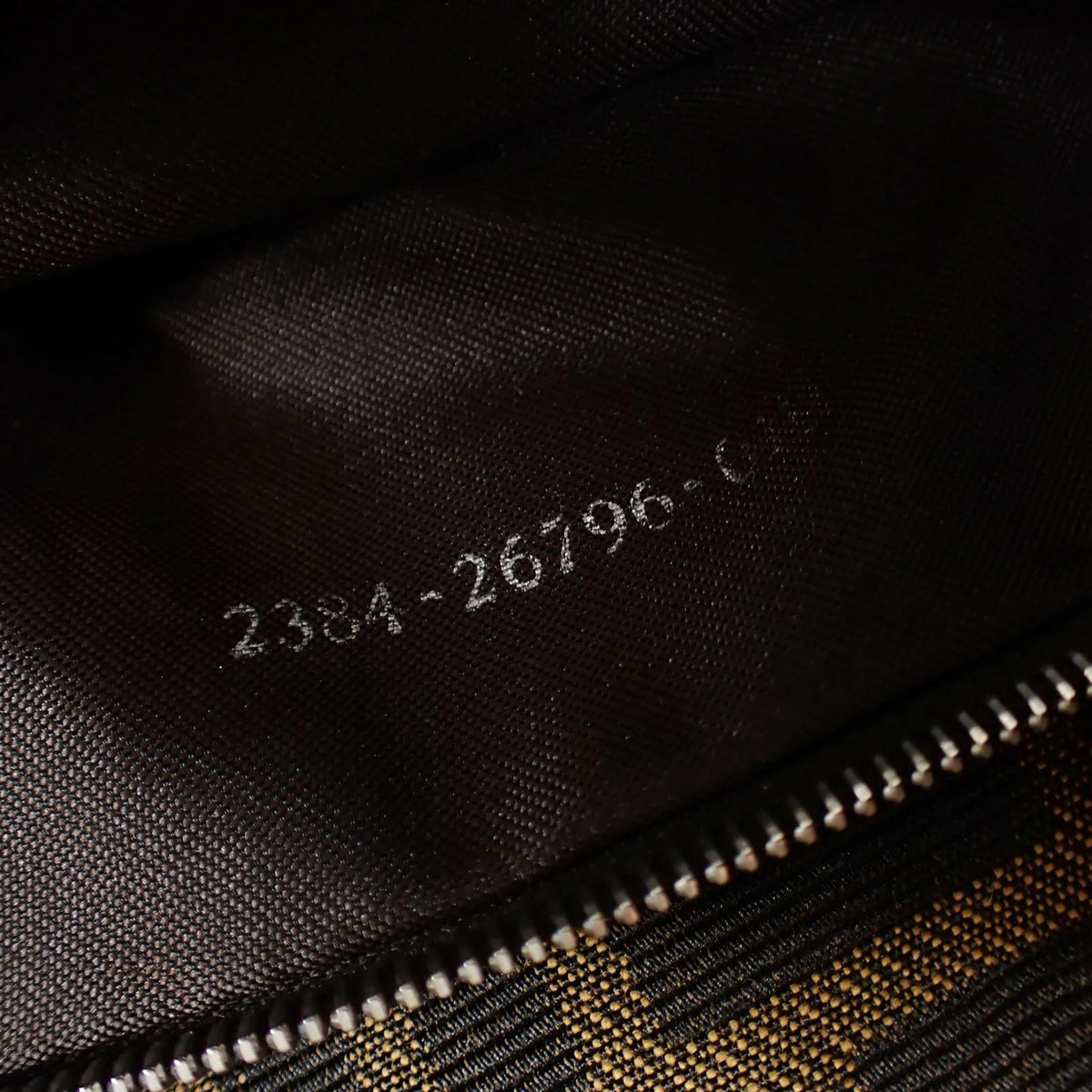fendi-zucca-nylon-leather-mamma-baguet-10
