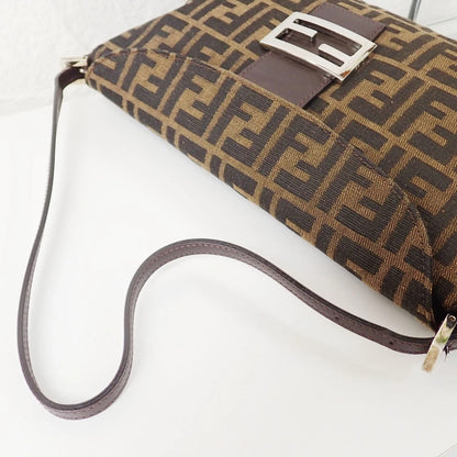 fendi-zucca-nylon-leather-mamma-baguet-4