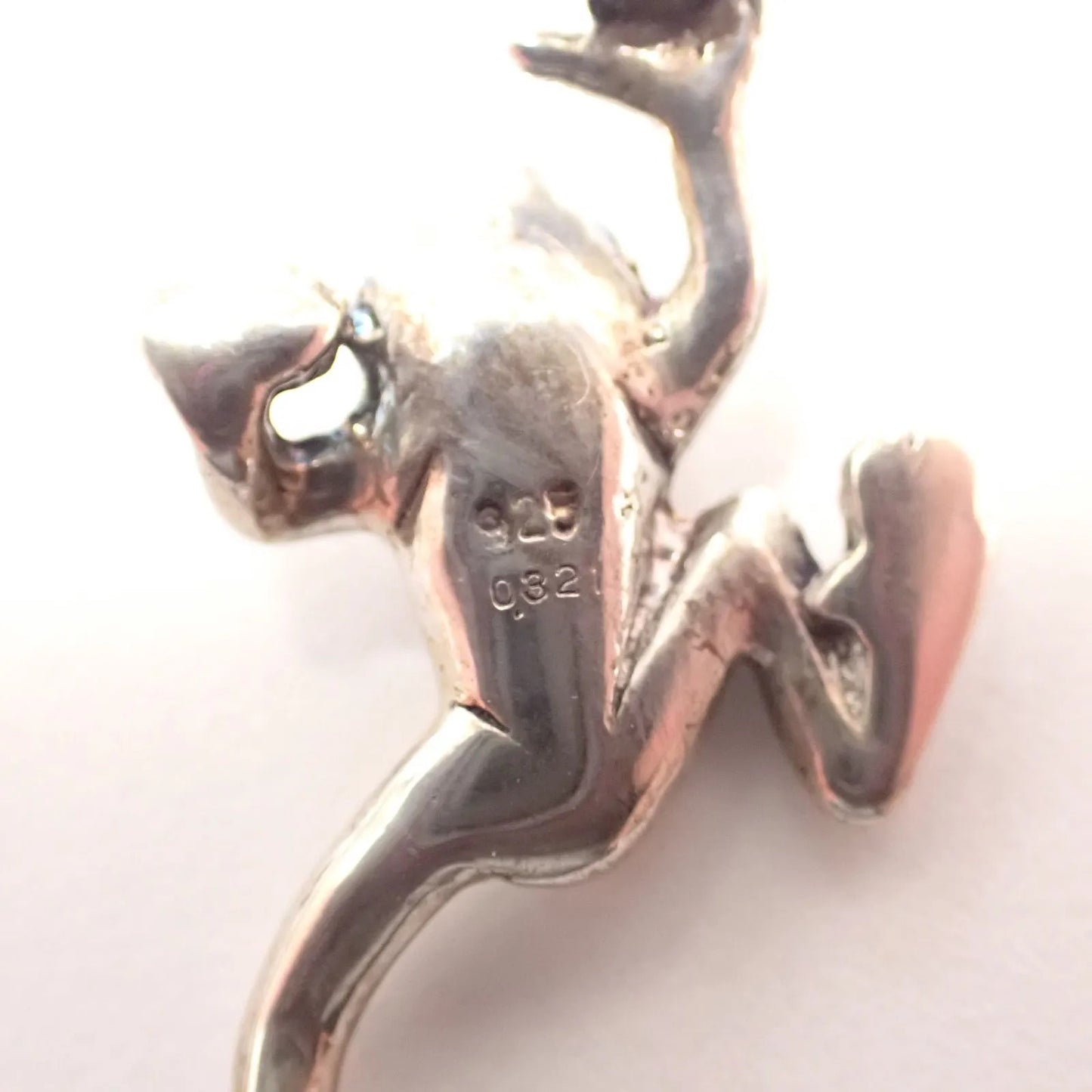 frog-motif-diamond-long-necklace-7