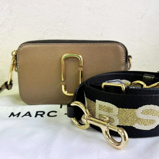 marc-jacobs-the-snapshot-camera-bag-2