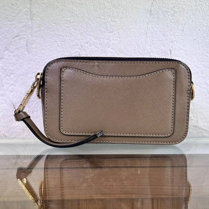 marc-jacobs-the-snapshot-camera-bag-4