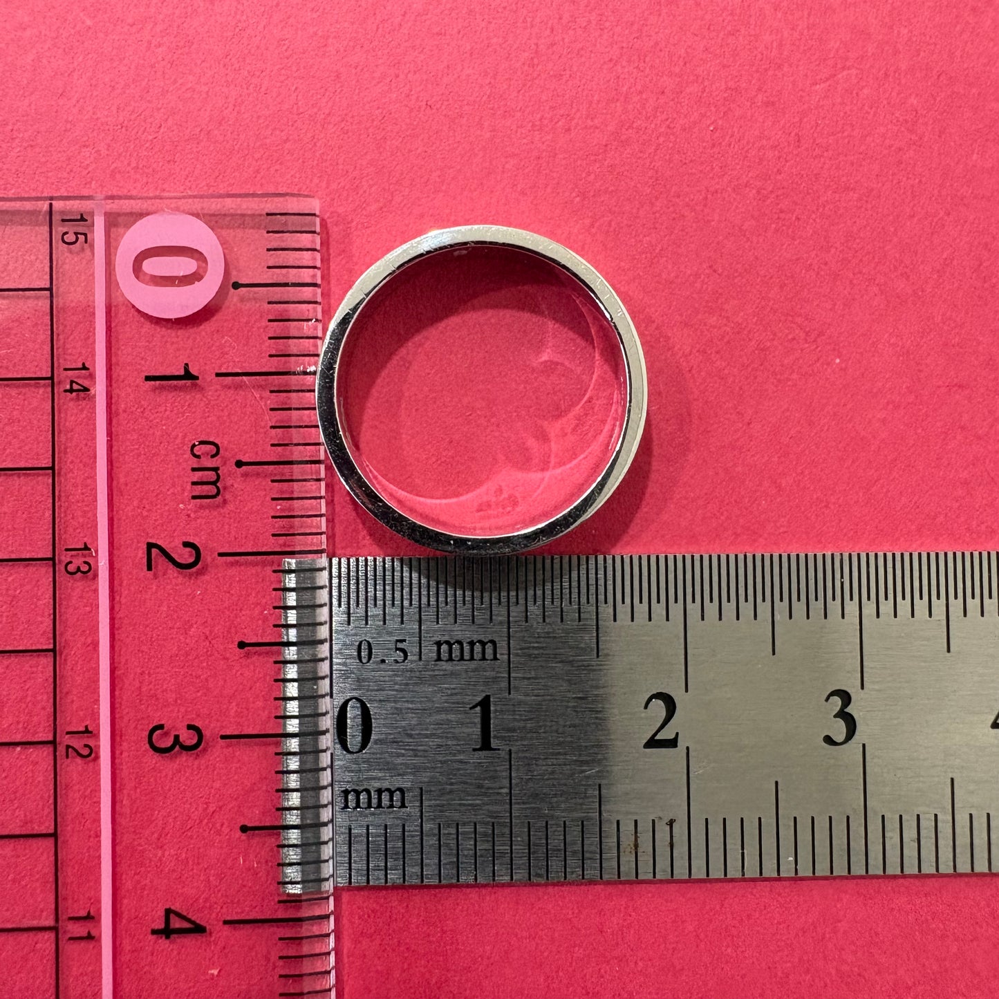 GUCCI ICON K18WG リング｜ダブルGのロゴが際立つミニマルなアイコニックデザイン MOR00671