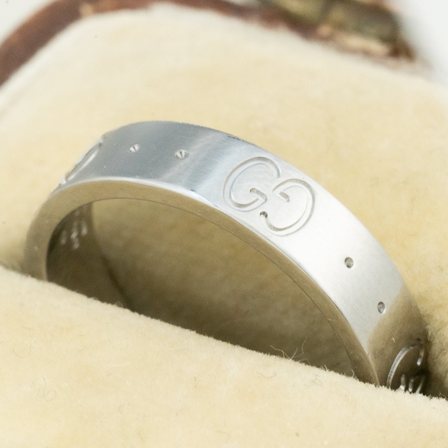 GUCCI ICON K18WG リング｜ダブルGのロゴが際立つミニマルなアイコニックデザイン MOR00671