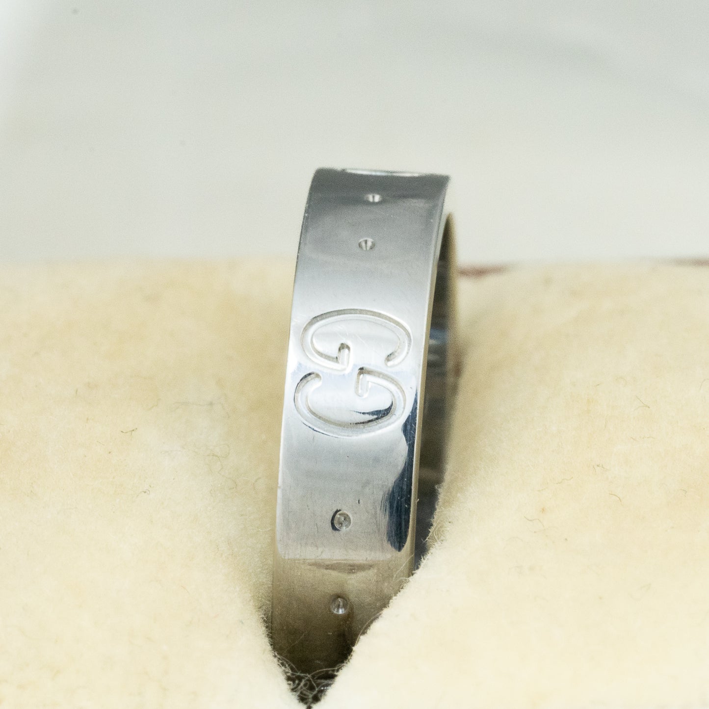 GUCCI ICON K18WG リング｜ダブルGのロゴが際立つミニマルなアイコニックデザイン MOR00671