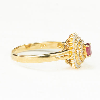 K18 ルビー0.20ct ダイヤモンド0.30ct リング｜二重のハローが囲むクラシックなクラスターデザイン MOR00709