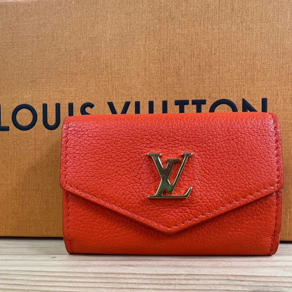 louis-vuitton-portefeuille-lockmini-wallet-m67860-1