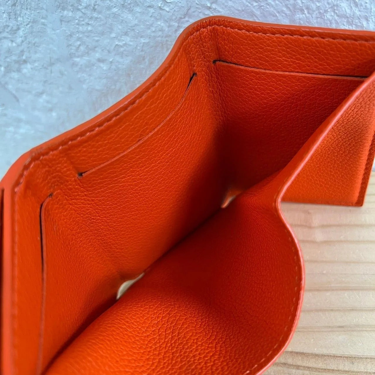 louis-vuitton-portefeuille-lockmini-wallet-m67860-8