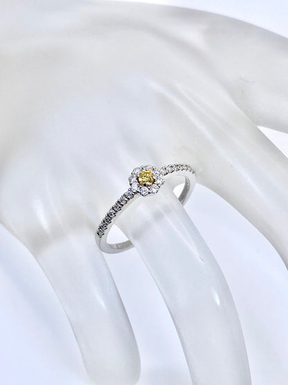 FANCY VIVID YELLOW ダイヤモンド 0.055ct / ダイヤモンド 計0.19ct Pt950 リング 12号【リフレッシュメント(新品仕上げ・補修・洗浄等済)】【3日以内返品可（※カード/キャリア決済の場合）】