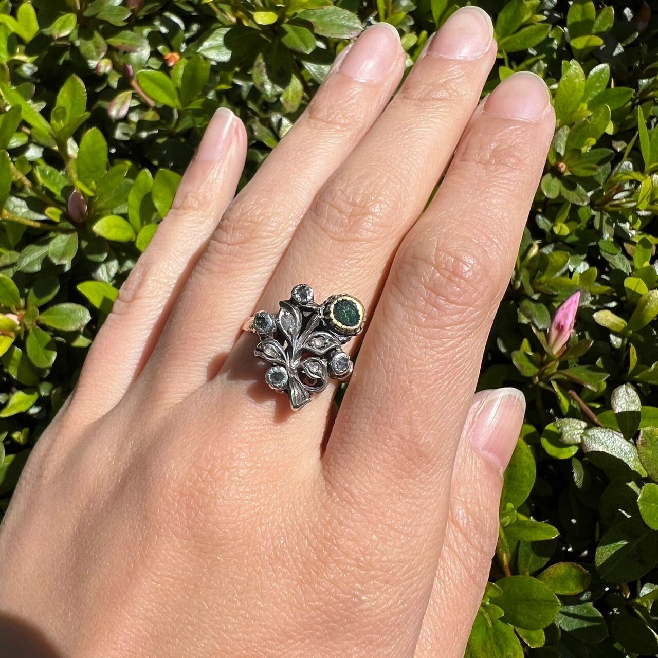 【希少】アンティークジュエリー フランス ロココ期  ジャルディネッティ 小さな庭  花 フラワー 花束 デザイン リング K18 SV  コンビカラー オールドカットダイヤモンド  エメラルド 指輪  DR00410