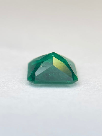 エメラルド 0.375ct ルース 4枚目
