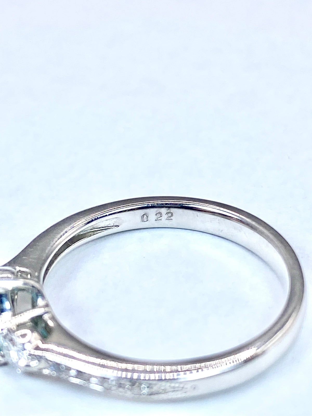 パライバトルマリン 0.22ct / ダイヤモンド 計0.22ct Pt900 リング 10号【リフレッシュメント(新品仕上げ・補修・洗浄等済)】【3日以内返品可（※カード/キャリア決済の場合）】