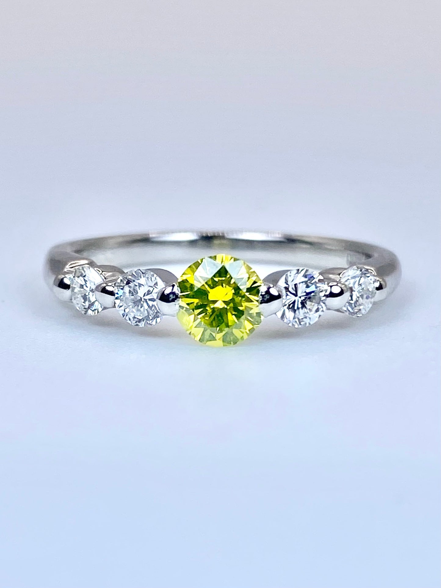 ダイヤモンド（トリート） 0.361ct / ダイヤモンド 計0.353ct Pt900 リング 11号【リフレッシュメント(新品仕上げ・補修・洗浄等済)】【3日以内返品可（※カード/キャリア決済の場合）】