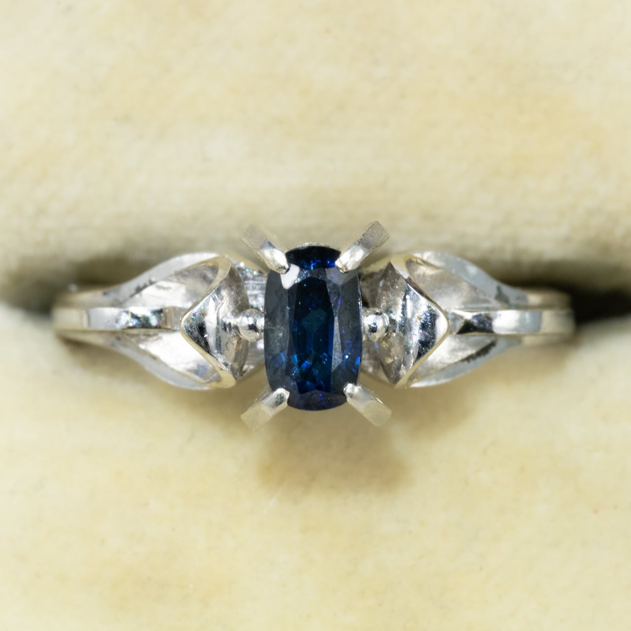 昭和ジュエリー サファイアリング 0.52ct K14WG 昭和レトロ 和デコ ヴィンテージ 指輪 青石 クールデザイン MOR00619