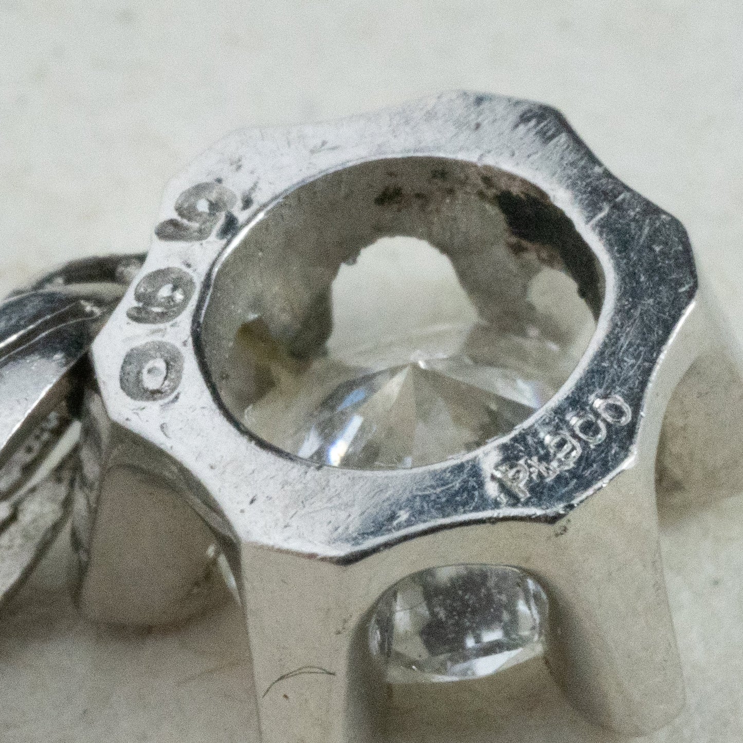 昭和ジュエリー ダイヤモンド ペンダントトップ Pt900 0.65ct ヴィンテージ 昭和レトロ チャーム プラチナ MOP00249