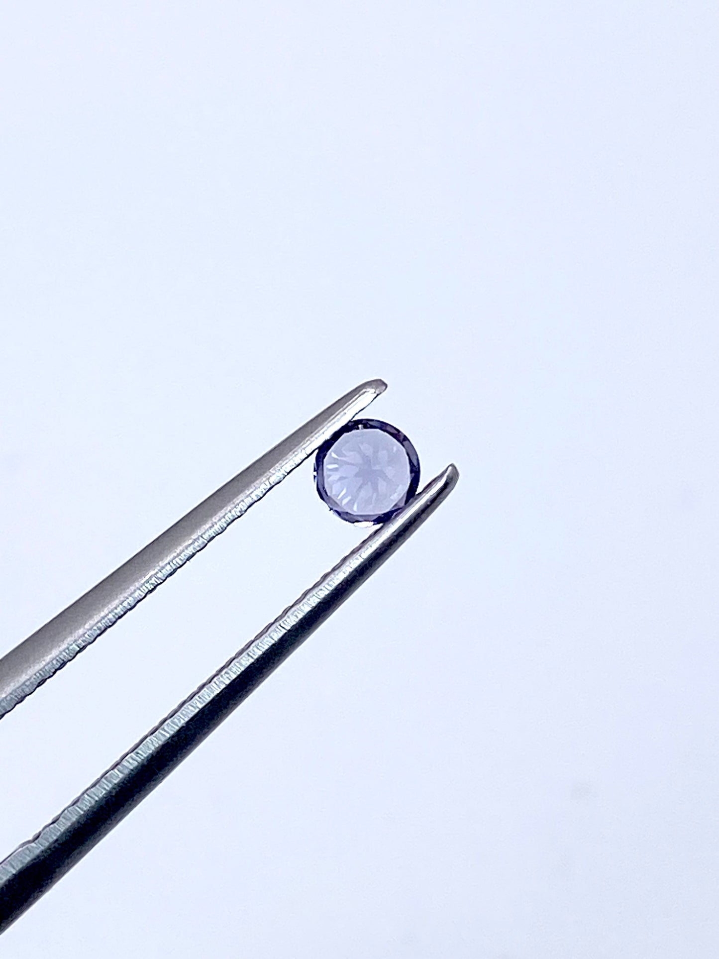 【シアーカラー＊ラベンダー】バイオレットスピネル 0.195ct ルース