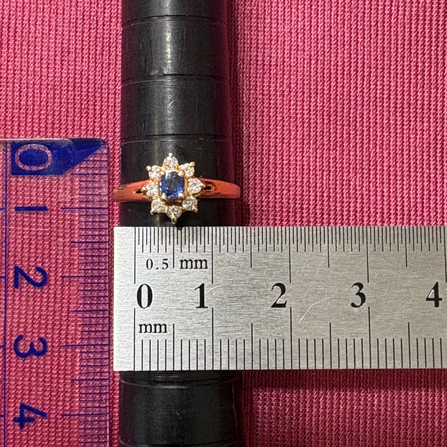 ヴィンテージジュエリー 服部時計店 K18  サファイア 0.17ct  ダイヤモンド 0.2ct クラスター 小花デザイン ゴールド リング 〜楚々とした高原の花のような優しさ〜OKR00245
