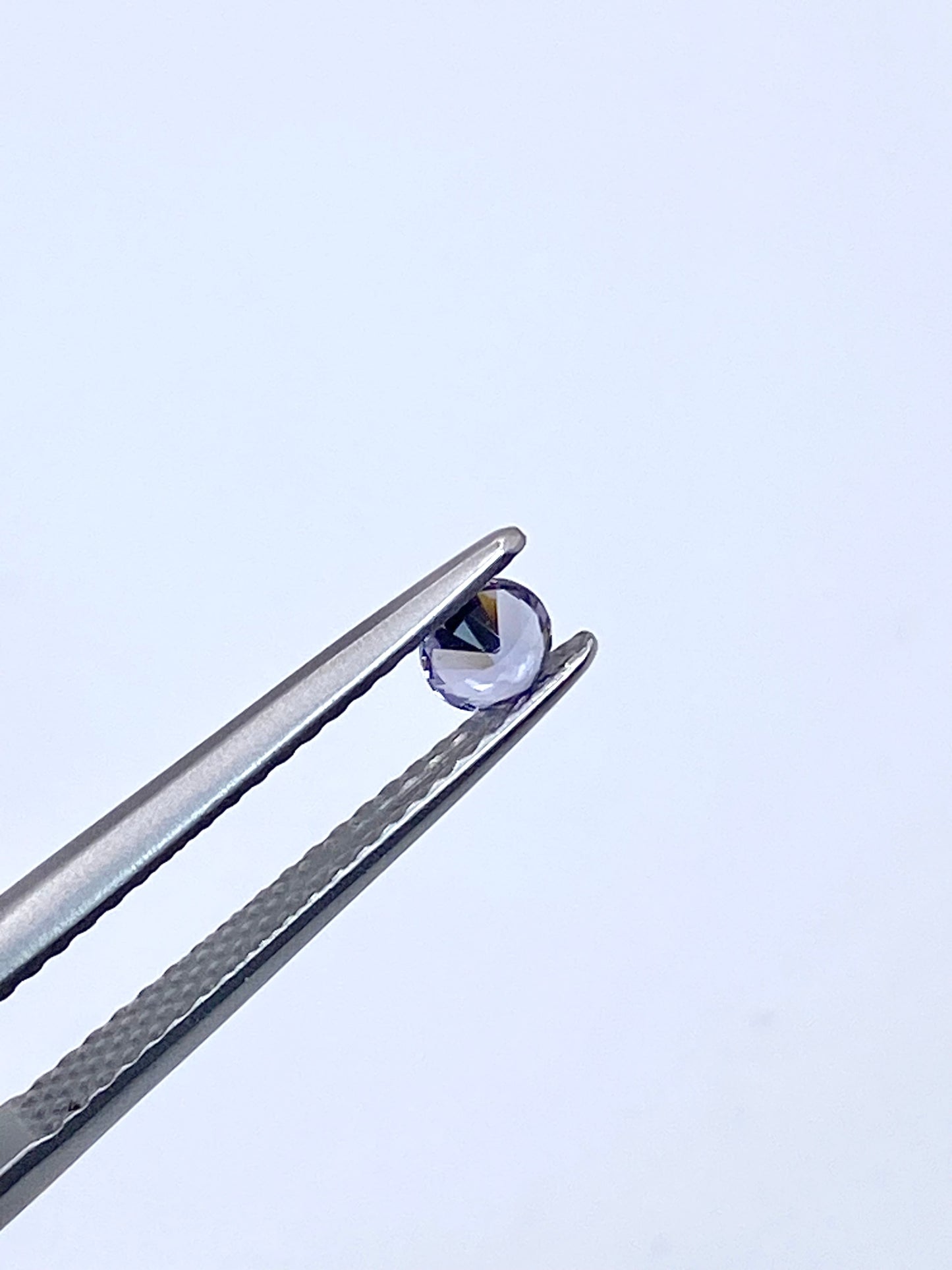 【シアーカラー＊ラベンダー】バイオレットスピネル 0.195ct ルース