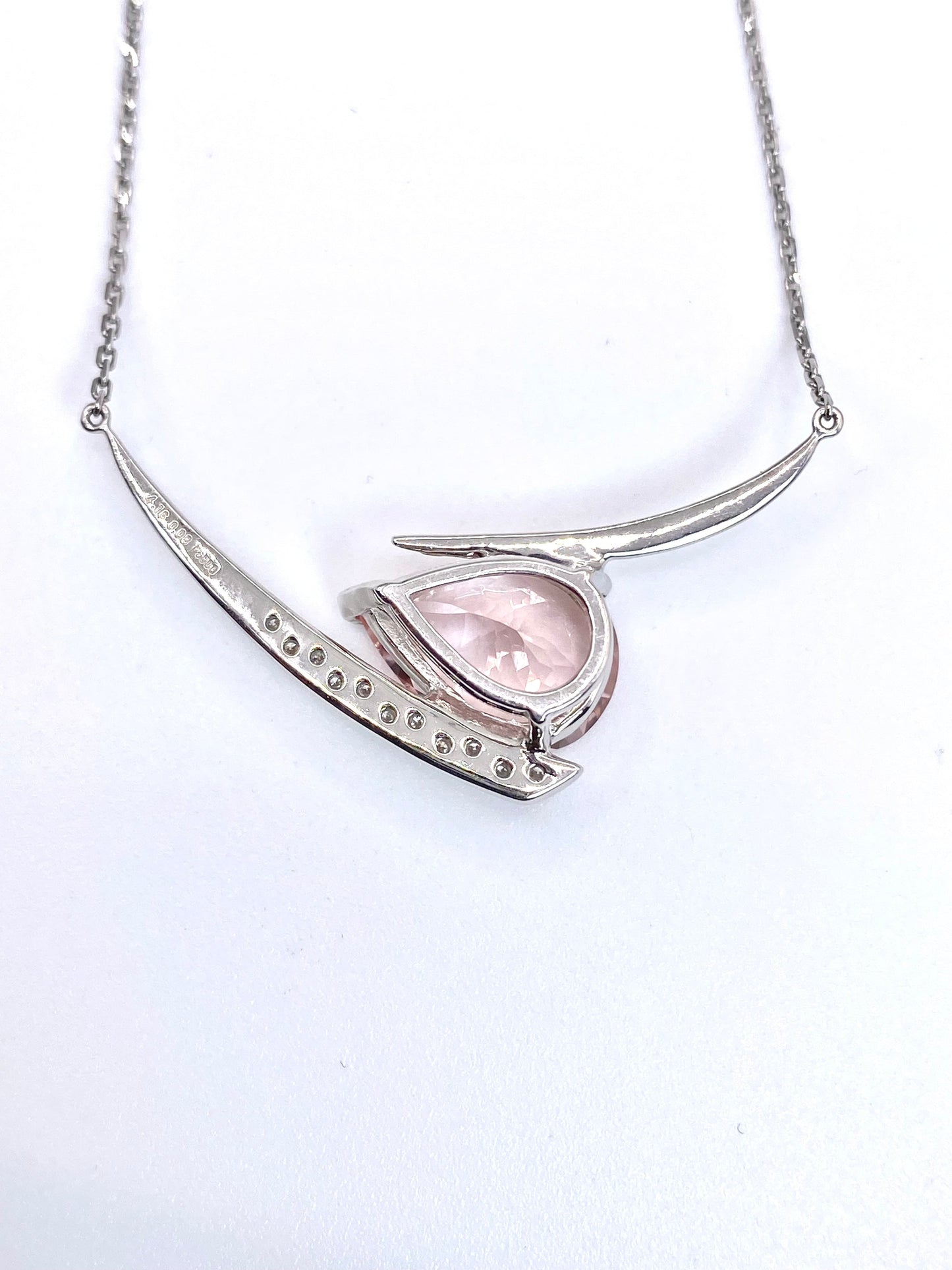 【新品】モルガナイト 4.16ct / ダイヤモンド 計0.08ct Pt900/850 ネックレス【新品】【3日以内返品可（※カード/キャリア決済の場合）】