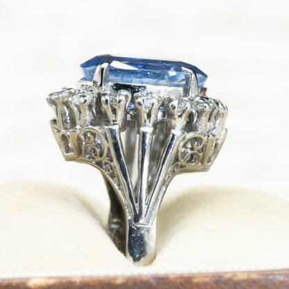 Pt900 昭和ザマスリング 非加熱ブルーサファイヤ 3.903ct ダイヤモンド0.35   〜遥か遠き氷の国のご令嬢リング〜OKR00249