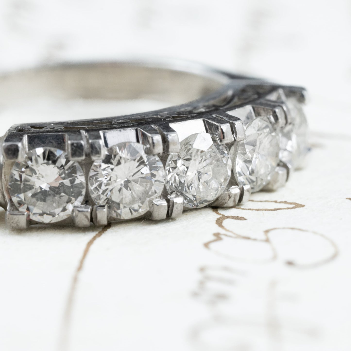 昭和ジュエリー ダイヤモンドリング Pt900 1.00ct 一文字リング ヴィンテージ 昭和レトロ 透かしデザイン 指輪 プラチナ MR00739