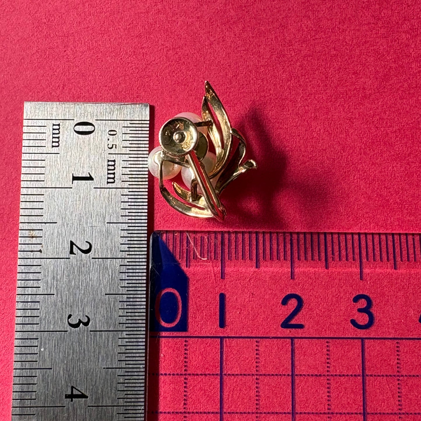 ミキモト MIKIMOTO K14 あこや真珠 パール イヤリング 3粒 ヴィンテージ 葉モチーフ ゴールド  OKE00020